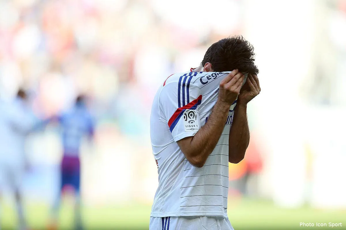 vincent duluc redonne le moral a l ol et ses supporters iconsport vmi 090515 03 09110953