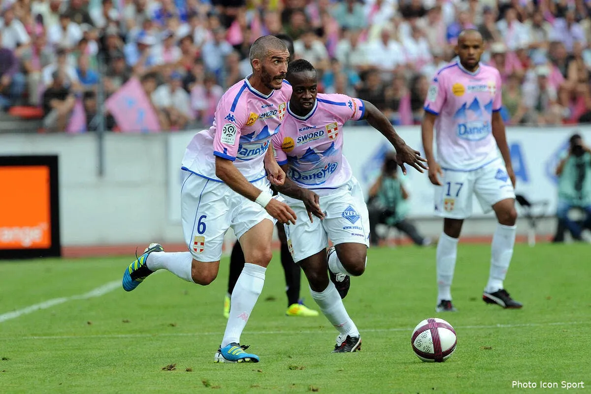 vraiment rien de bon a retenir pour evian iconsport jpt 140811 01 0423915