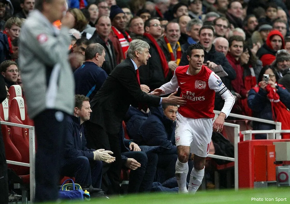 wenger recale sechement les pretendants de robin van persie iconsport spi 311211 04 0932187