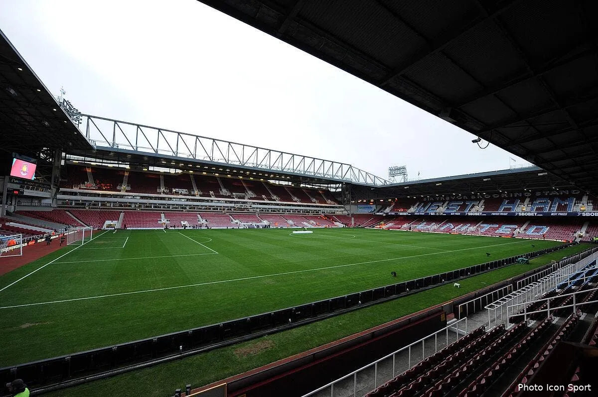 west ham recoit un club d andorre devant 35 000 spectateurs iconsport pho 060113 11 497114915