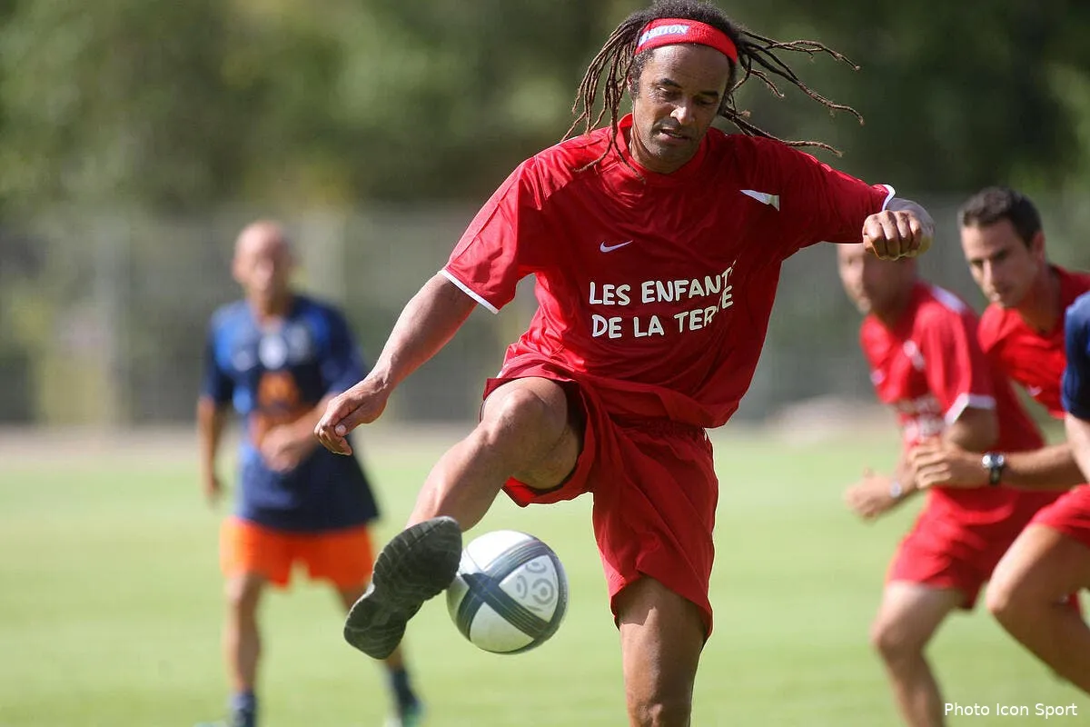 yannick noah en donneur de lecon avec les bleus iconsport guy 020911 05 1936776
