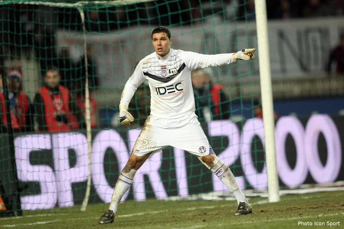 yohann pele veut depouiller le tfc pele70705