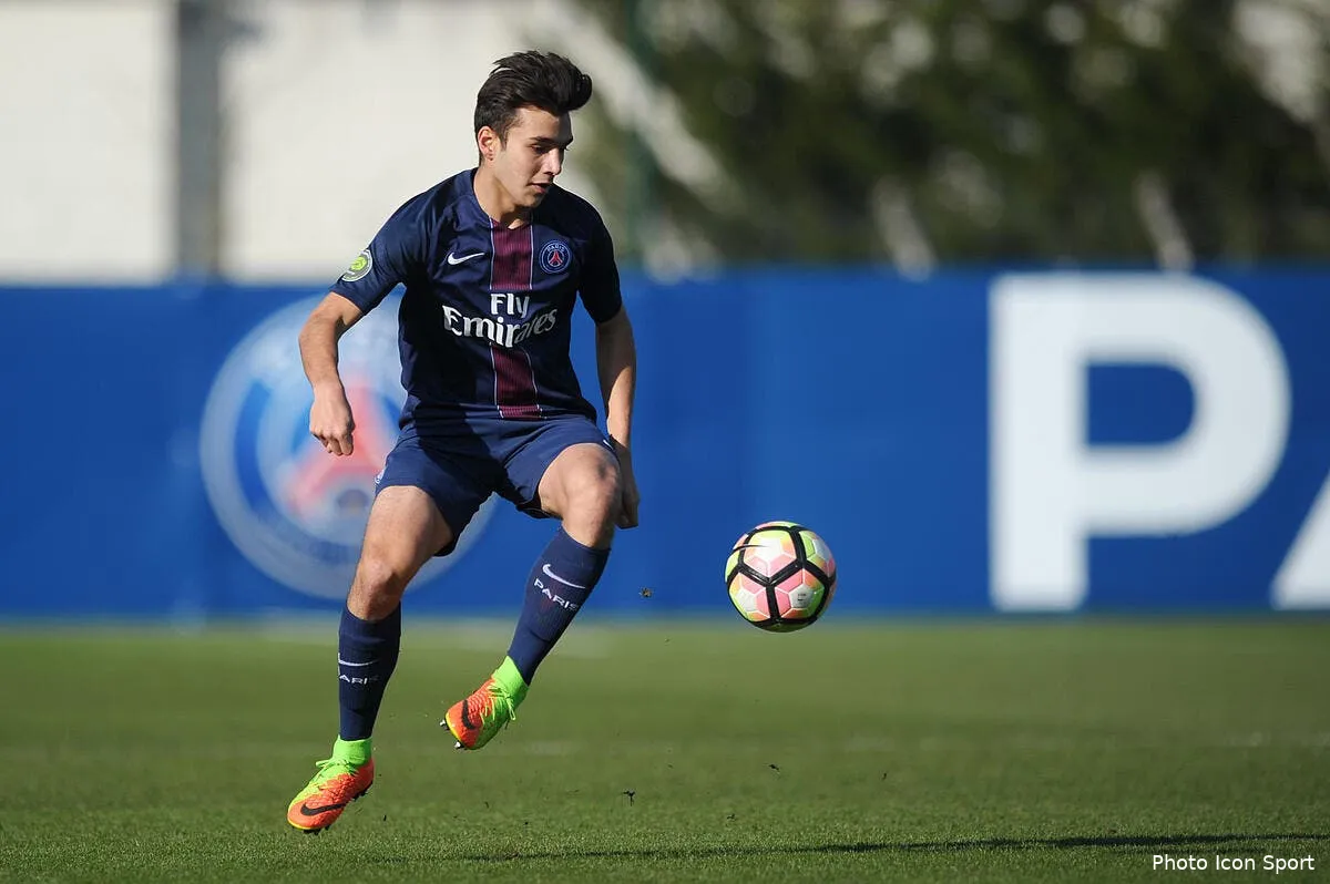 youth league paris craque completement face a anderlecht icon fer 190217 11 06198293