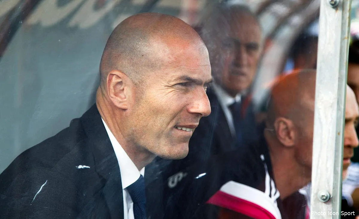 zidane est entraineur professionnel iconsport mar 080315 08 63110839