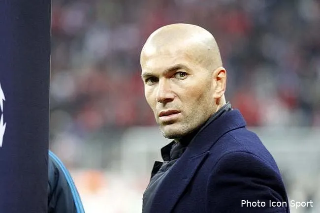 zidane sur twitter non merci previent zizou zidane ne conseille que l attaque au psg face a barcelone iconsport mar 160912 07 01 5399755011