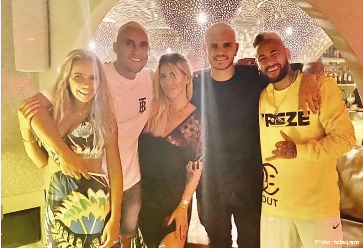 psg loin de lens neymar and co ramenent cavani a ibiza icardi292735