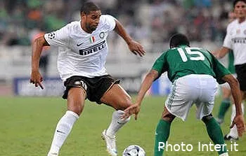 mourinho s explique sur adriano 10353