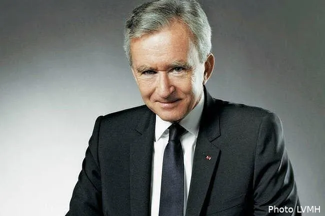 ita l ac milan rachetee par bernard arnault c est chaud ita offre de 975me signee bernard arnault pour l ac milan 000212946 5 274267288173