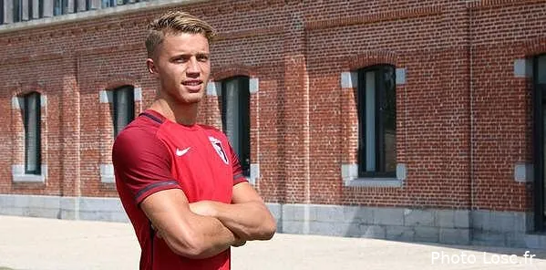 lille prend guillaume avec des pincettes ckmomfxucaakisz116215