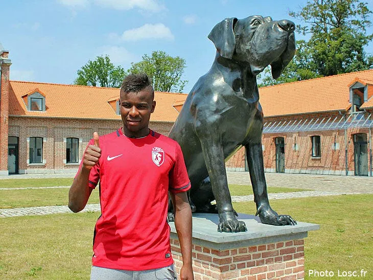 officiel amadou signe a lille amadou116089