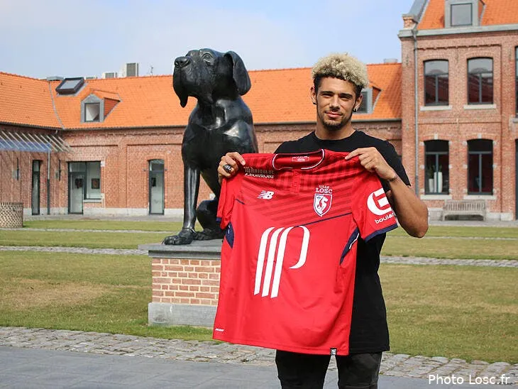 officiel malcuit quitte l asse et signe 5 ans a lille malcuit dogue185727