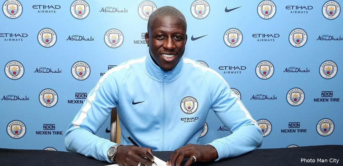 man city benjamain mendy debarque avec une vanne xxl dff8nnhxgaeoun3187395