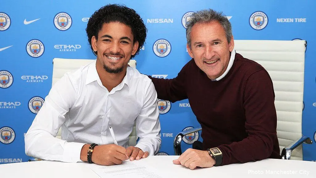 officiel douglas luiz rejoint manchester city dex 9u1xsaagjyi186487