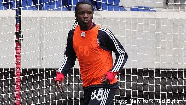 peguy luyindula s engage officiellement avec les new york red bulls peguy 620 13031952643