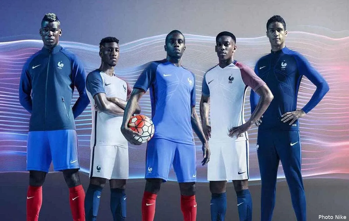 les nouveaux maillots de l equipe de france devoiles maillot137008