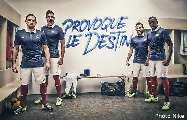 nike devoile le maillot des bleus pour le mondial 2014 article nike fff70173