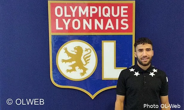 ol le petit frere de nabil fekir signe pro a lyon mercato yassin fekir signe son premier contrat professionnel 31406 35185305