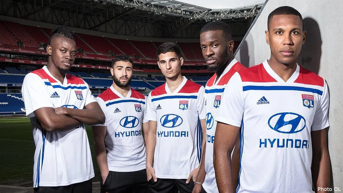 ol accrochez vous lyon presente son maillot 2018 19 maillot ol218499