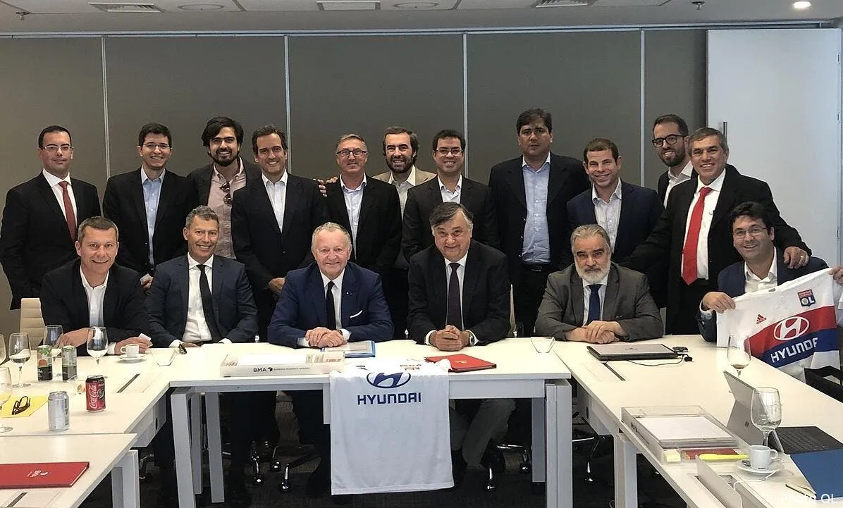 ol lyon officialise le partenariat avec la pele academia peleacademia256039