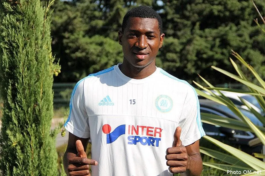 officiel l om recrute un defenseur camerounais anguissa 1256117153