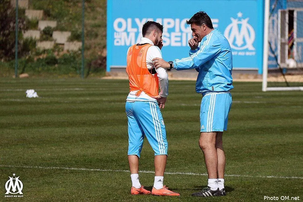 om michel fait passer un message il recoit des insultes cekphesw0ae mol137562