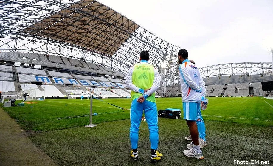 photo le velodrome et sa nouvelle tribune ganay capture d e cran 2013 04 05 a 19 21 1653919