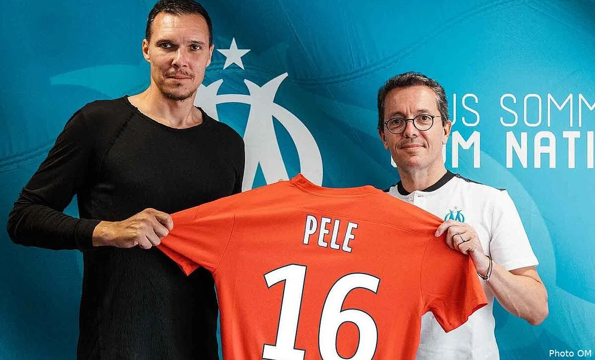 officiel yohann pele prolonge d un an a l om icon 191004 99 156386 dpai287085