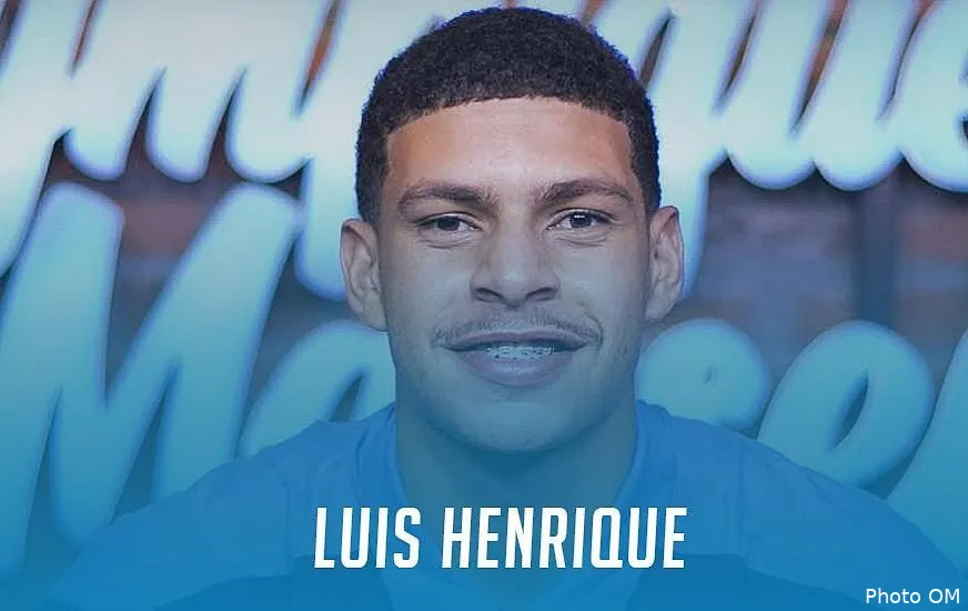 om domenech scandalise par la signature de luis henrique henrique295045