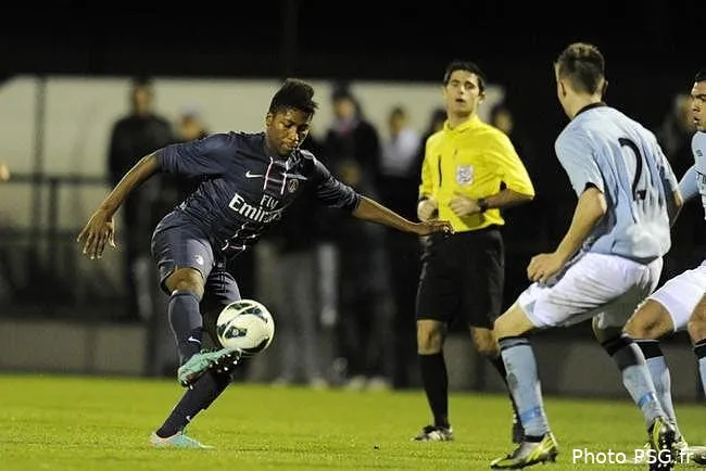 habran se donne un an avant de s imposer au psg le psg fait signer habran pour le laisser grandir en l2 le psg offre un premier contrat pro a habran romain habran 85581 8562986095