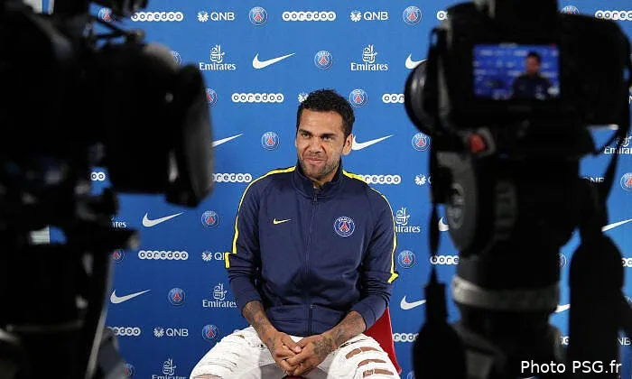 psg dani alves explique pourquoi il a prefere paris a man city yhfkjvbw7gjdlxmrci4p186157