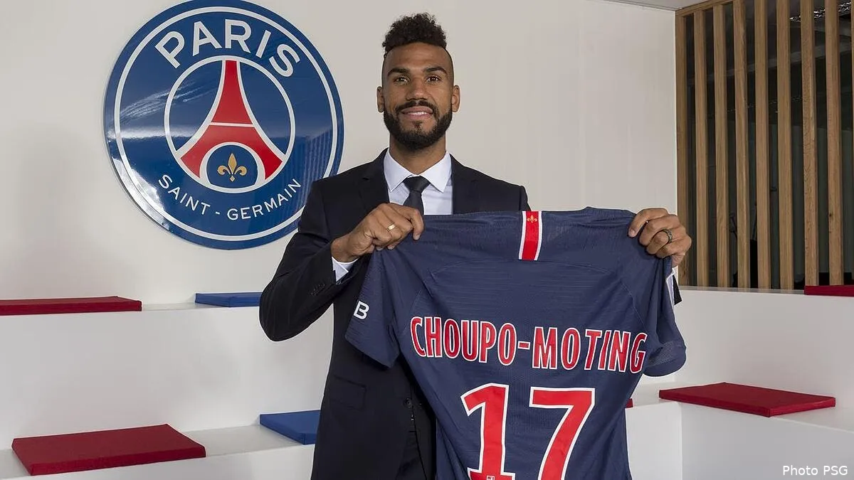 psg paris a juste pris choupo moting pour faire du biff une choupo229595
