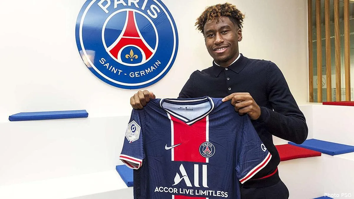 psg timothee pembele prolonge son contrat a paris papier 1 300855