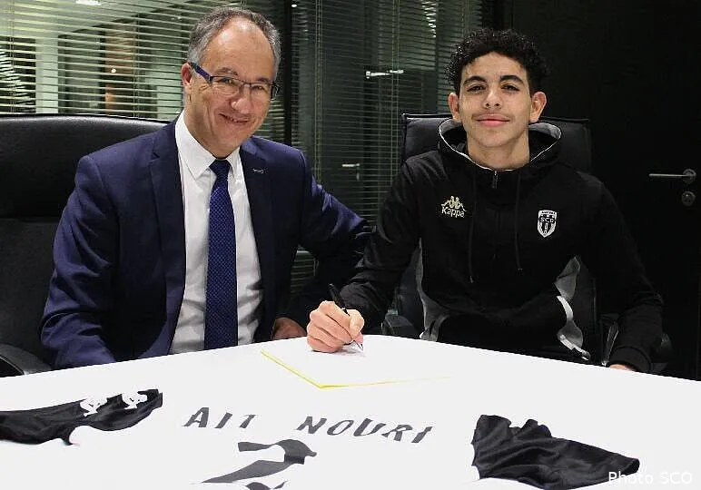 asm 17 ans 0 match en l1 monaco le recrute pour 12 me ait nouri222009