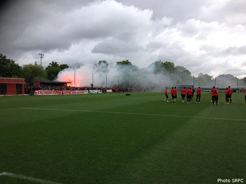 photo ambiance de feu a rennes avant la finale rennes82051