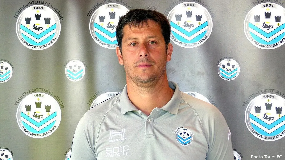 l2 mercadal nomme entraineur du tours fc mercadal off148892