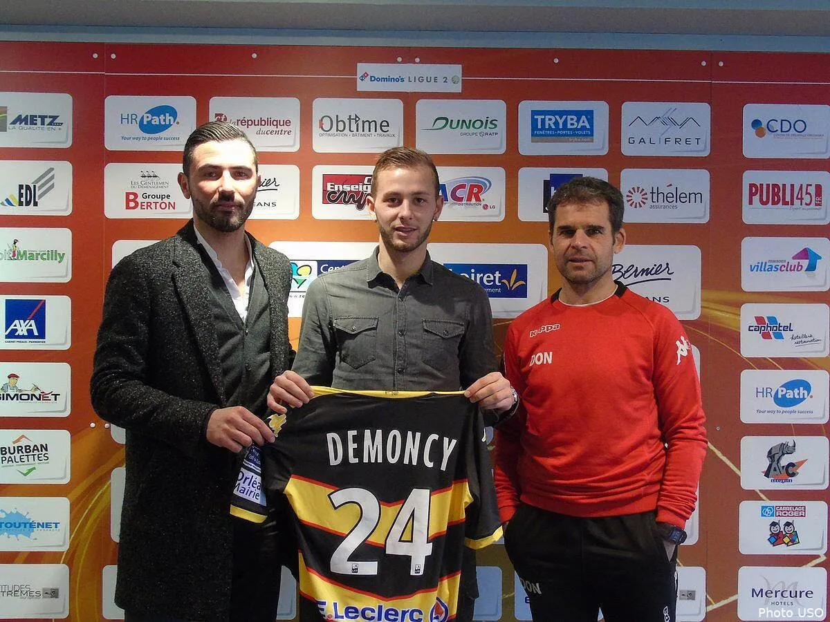 officiel le psg prete demoncy en ligue 2 demoncy208453