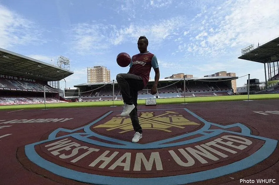 payet a choisi la securite financiere de sa famille payet114649