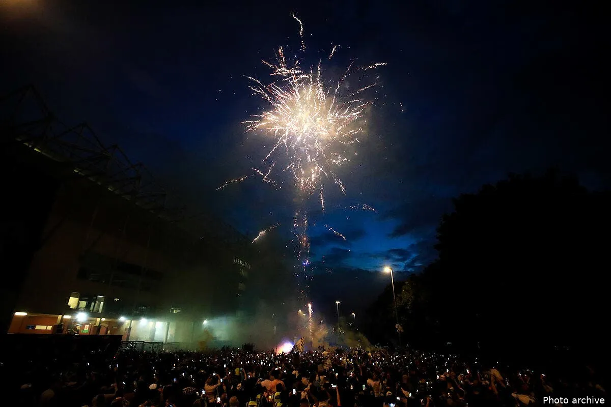 psg feu d artifice a 4h du matin devant l hotel du barca icon 54696252 1 308773