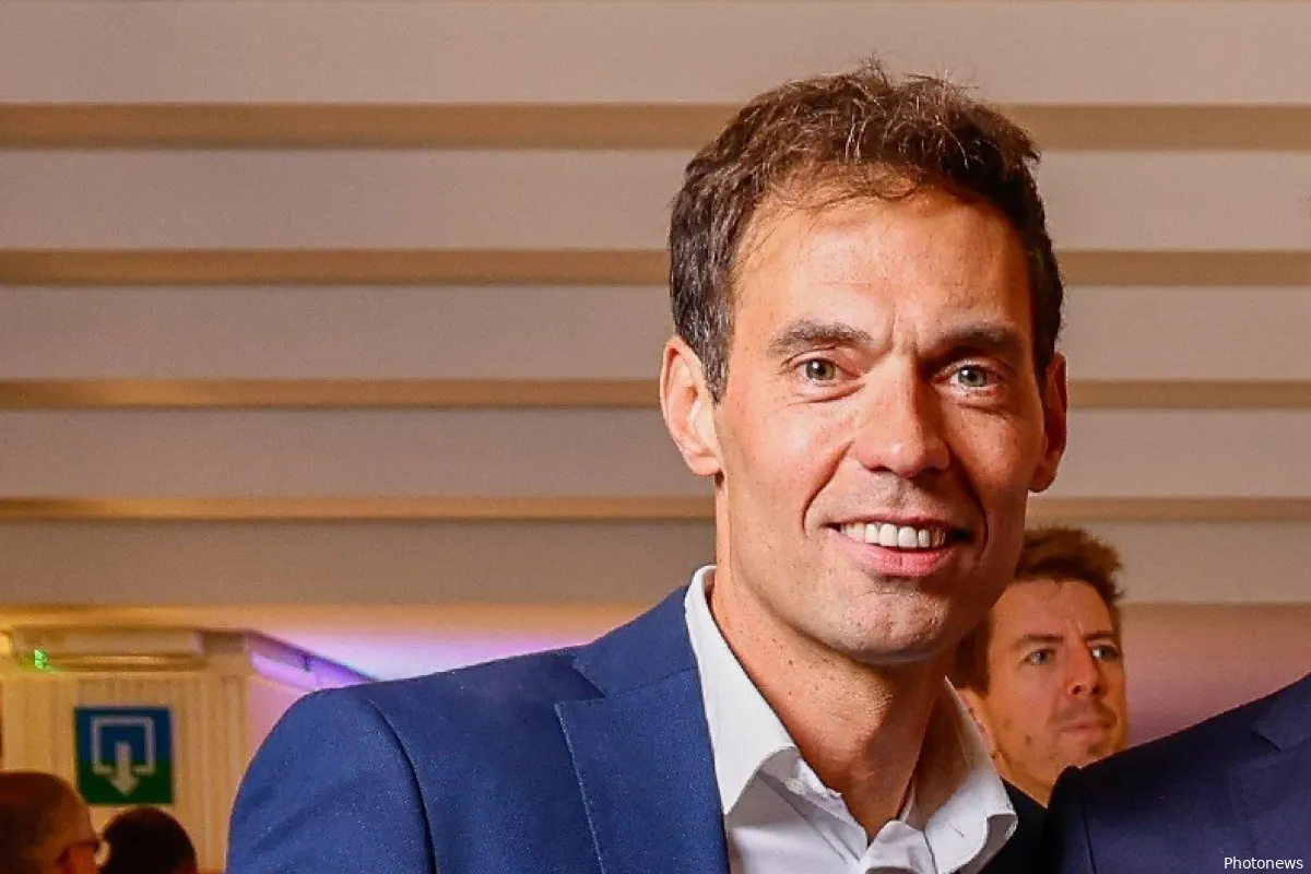 231123svenvanthourenhout