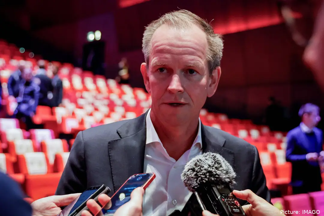 Richard Plugge, director de Visma, contra la crono de Barcelona del TDF 2026