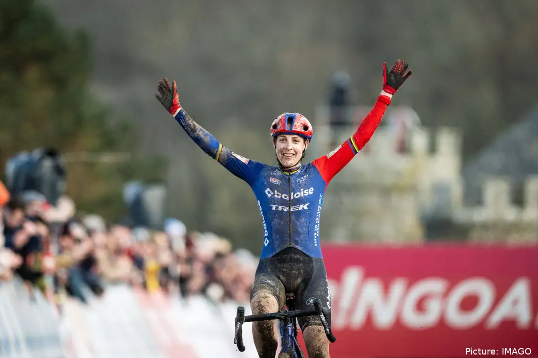 lucinda brand gana la copa del mundo en flamanville francia 2023