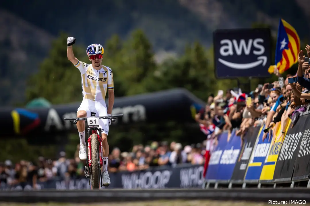 Pidcock ha volado alto en su bicicleta de montaña este verano