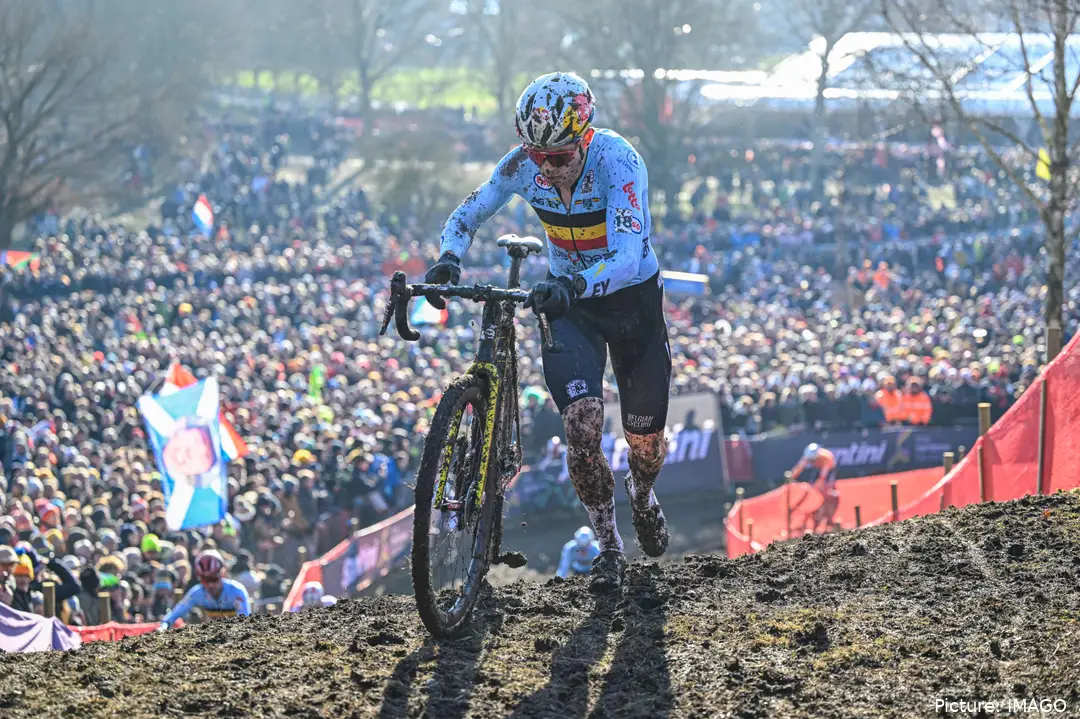 Wout van Aert en el Mundial de Ciclocross 2025