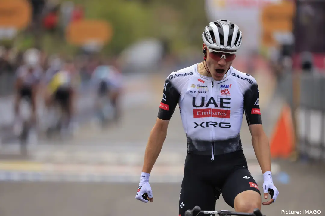 Juan Ayuso victorious at the Giro d'Italia. @Imago