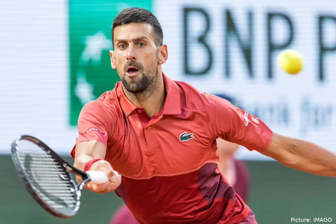 Novak Djokovic se ve obligado a retirarse del Abierto de Francia por una lesión de rodilla