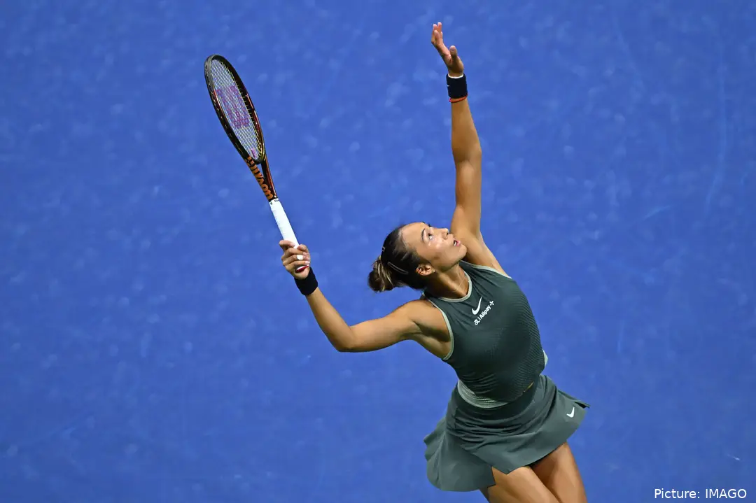 Zheng Qinwen serving for the match at the US Open 2023