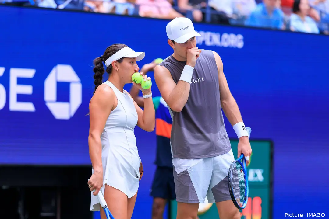 Jessica Pegula and Jack Draper talking to each other