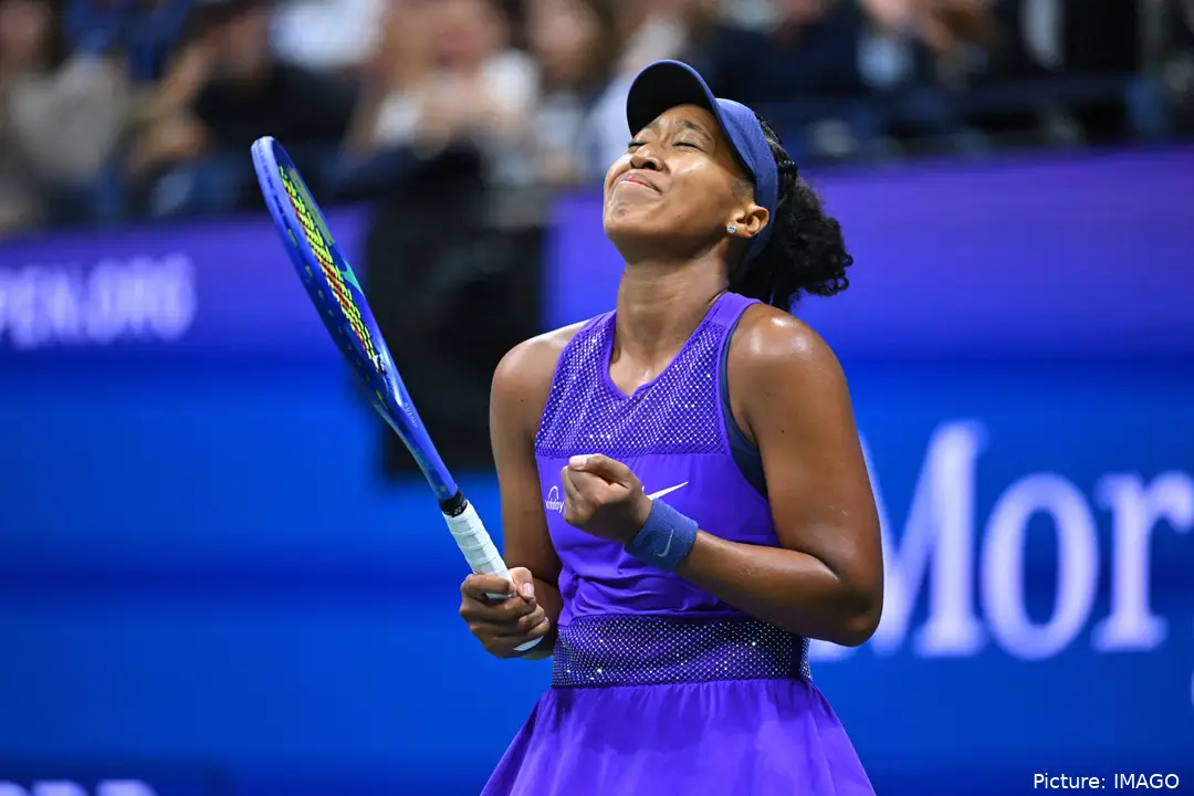 Naomi Osaka celebra un punto de partido.