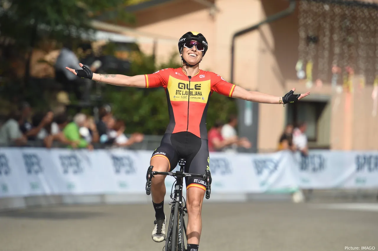 Mavi García gana el Giro Dell emilia Donne 2021