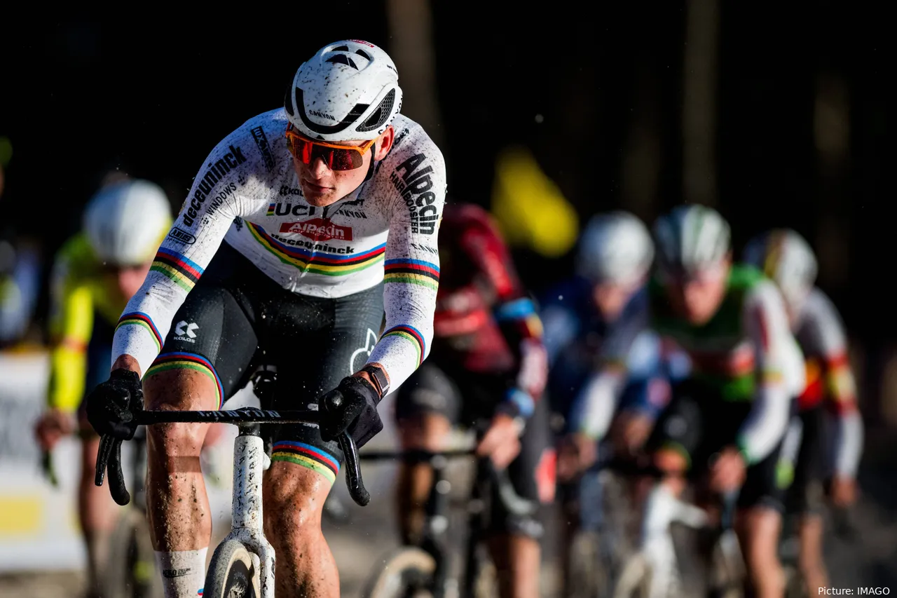 Mathieu van der Poel quiere ganar el Mundial de Mountain Bike 2025.